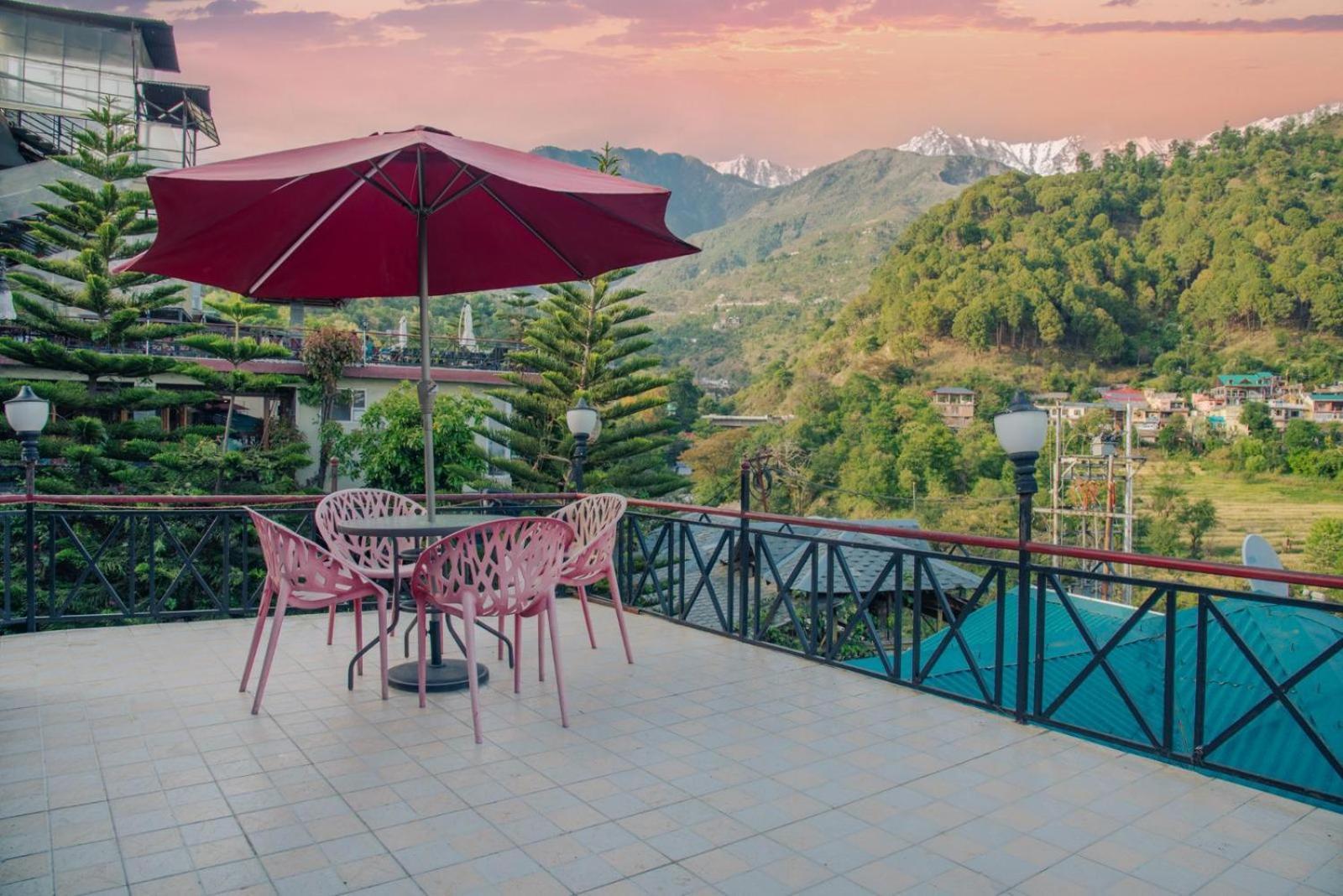 Nandini Villa Νταραμσάλα Εξωτερικό φωτογραφία